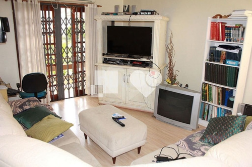 Imagem 5 de 19 de Casa Com 5 Quartos, 1 Suíte, Sacada, Piscina, Estuda Permuta, Menino Deus - Reo419465
