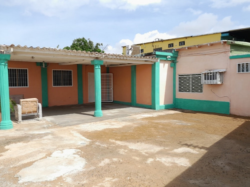 Imagen 12 de 12 de Bella Y Cómoda Casa Cerca De La Avenida Los Medanos 22-28815 04146954944