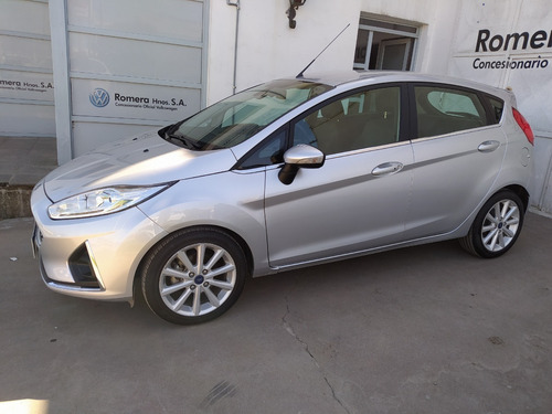 Imagen 5 de 8 de Ford Fiesta Titanium Power Shift Automatico 5 Puertas