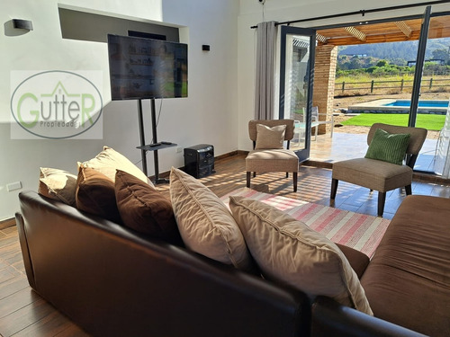 Se Vende Propiedad En Exclusivo Sector De Tunquén, Algarrobo