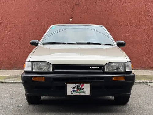 Mazda 323 1.3 Hs