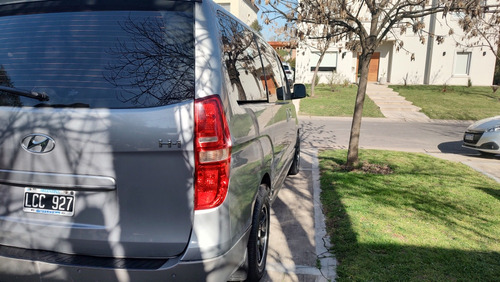 Imagen 13 de 19 de Hyundai H1 2012 2.5 Premium 1 170cv Mt