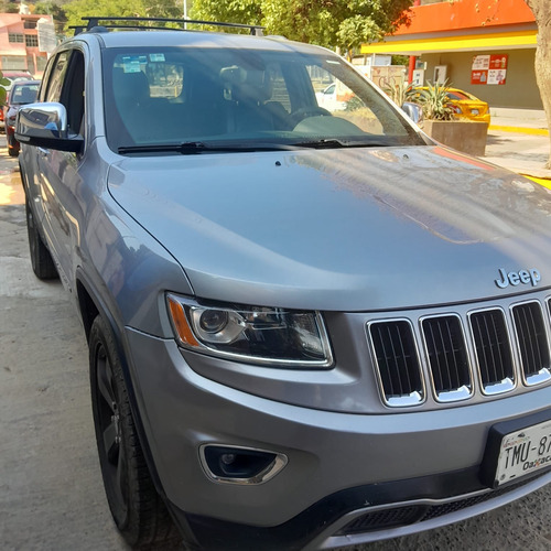 Jeep Grand Cherokee 3.6 Limited Lujo V6 4x2 At