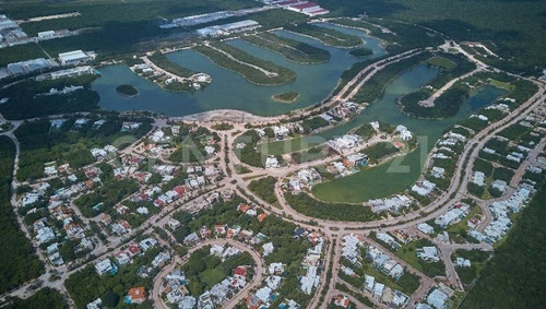 Imagen 3 de 27 de Villa En Venta En Cancún, Residencial Lagos Del Sol