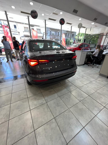 Imagen 3 de 24 de Fiat Cronos 2023 1.3 Gse Drive R