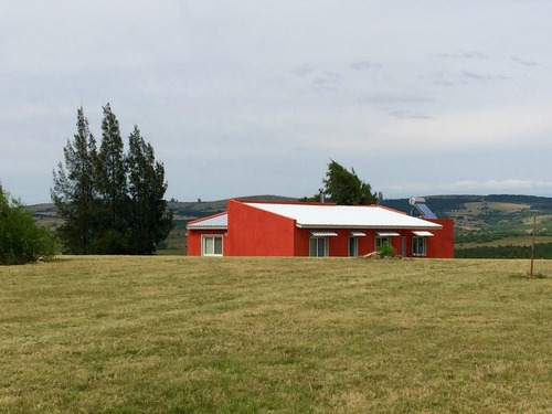 Casa En Venta De 2 Dormitorios En Pueblo Edén