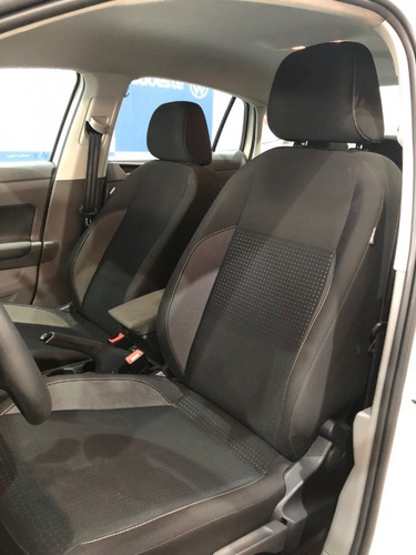 Imagem 9 de 10 de Volkswagen Virtus Comfortline 200 Tsi - Total Flex