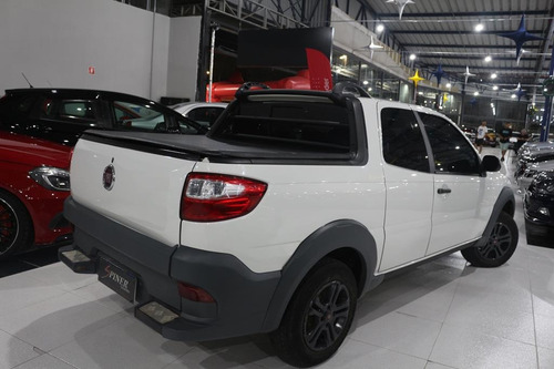 Fiat Strada 1.4 Hard Working Cab. Dupla Flex 3p