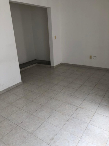 Imagen 5 de 11 de Se Renta Local Comercial, 9a Avenida Norte Poniente, Tuxtla