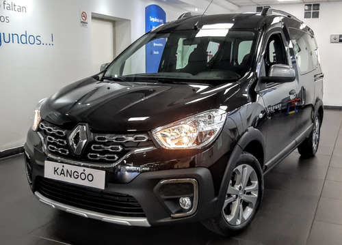 Imagen 17 de 25 de Renault Kangoo Stepway Nafta O Diesel 2023 Stock Propio (e)
