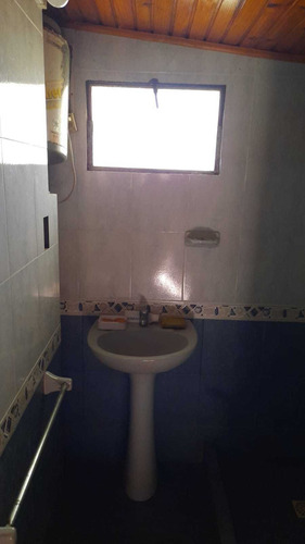 Chacra Con Casa Amplia Y Pequeña Cabaña En Ruta 7 Km 50.