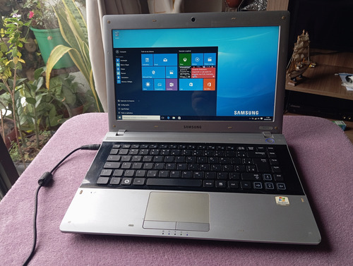 Samsung Rv419,intel Core I3 2330m,4gb,hd500gb,hdmi Prata