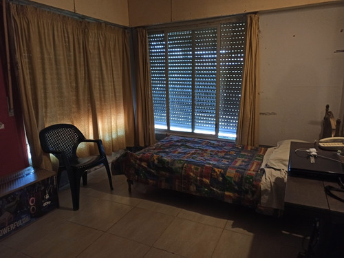 Casa 3 Dormitorios, 1 Baño, A 2 De Rbla, Barra Carrasco