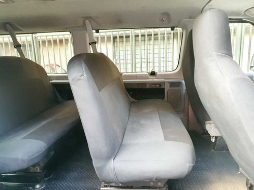Econoline E350 2012 15 Pasajeros Impecable Cuidada Original