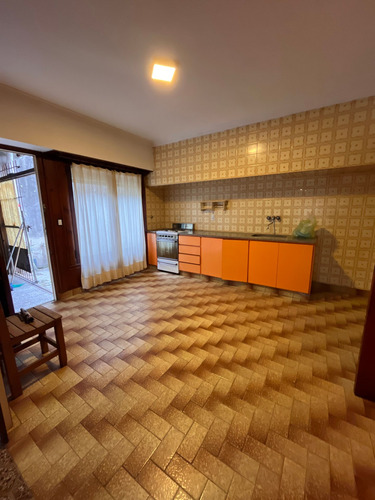 Chalet 4 Ambientes, Garage Y Parque