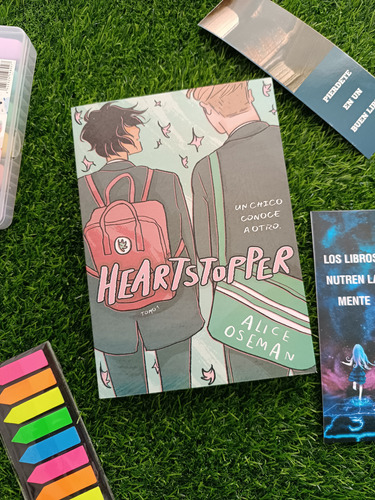 Heartstopper: Dos Chicos Juntos - Libro De Alice Oseman