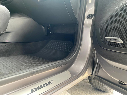Renault Captur 2.0 16V HI-FLEX BOSE AUTOMÁTICO