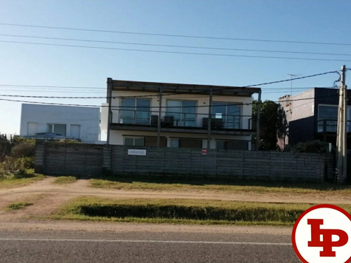 Casa 4 Dorm, 3 Baños, Balneario Buenos Aires Frente Al Mar.