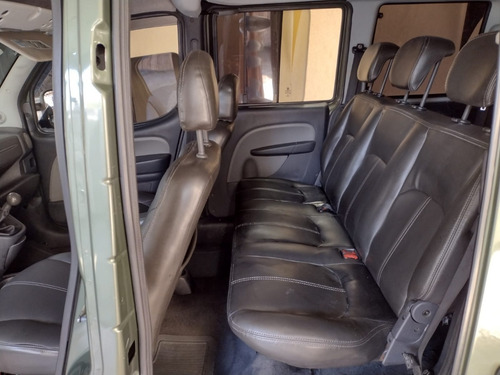Imagem 8 de 9 de Doblo Adventure 1.8 2014 Impecavel