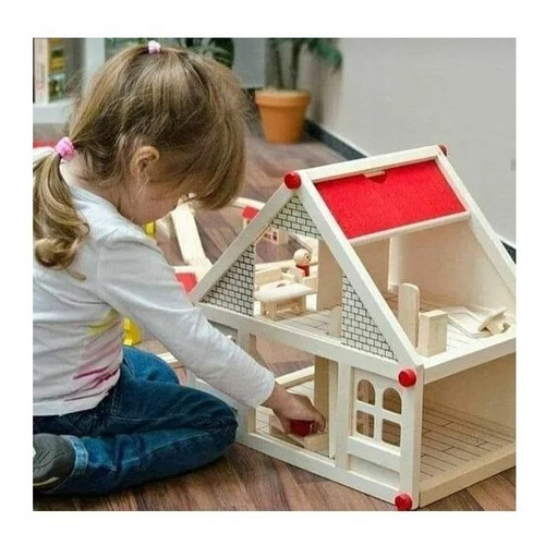 Casita De Madera Con Familia Completa Y Amoblada- Pellitos