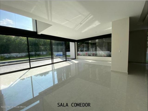 El Campanario Casa De Lujo A Estrenar En Venta De 4 Recamaras! Rahqro