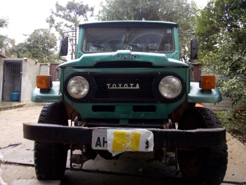 Toyota Bandeirantes Cabine Simples E Carroceria Estendida