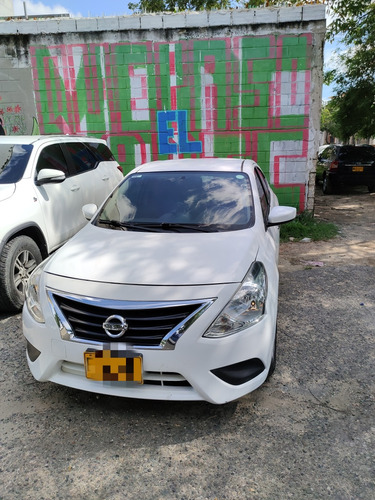 Nissan Versa 1.6 Sense | TuCarro