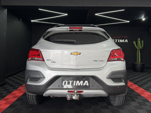 Chevrolet Onix ONIX HATCH ACTIV 1.4 8V FLEX 5P AUT.