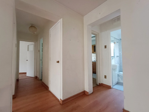 Departamento Primer Piso Con Patio - Providencia