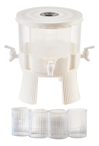 Elegante Servidor De Bebidas Con Jarra De Agua E Estilo A
