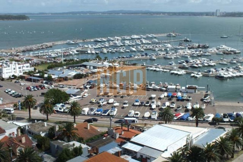 Hermoso Con Vista Total Al Puerto Divino-ref:12501