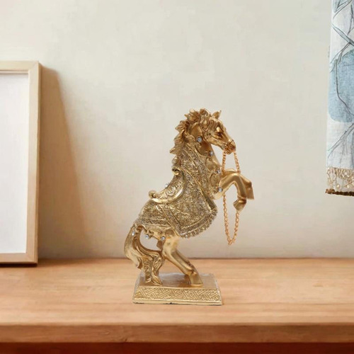 Estatua De Caballo De Pie, Decoración De Hacia La Derecha