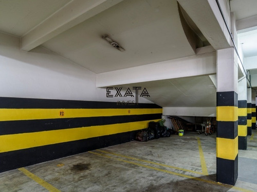 Imagem 24 de 30 de Apartamento Em Alto De Pinheiros Repleto De Armários Embutidos, Sala E Quartos Com Piso Taco De Madeira, Um Banheiro Para Os Dois Quartos, Salas De Estar E Jantar, Cozinha Com Copa - Ap00800 - 697149
