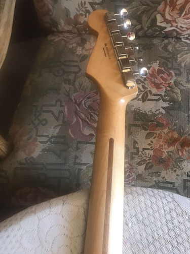 Fender Stratocaster Mim Diestro Sumburst Palo De Rosa (Usado)