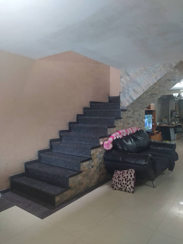 Town House En Urb Terrazas Del Norte / Sebucan Ve02-1701st-ecam