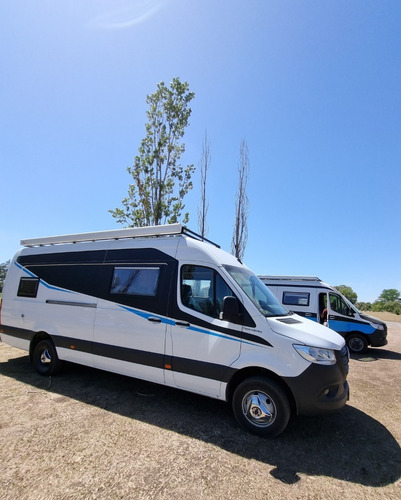 Imagen 2 de 25 de Motorhome 0km, Mercedes Benz Sprinter 516 4325