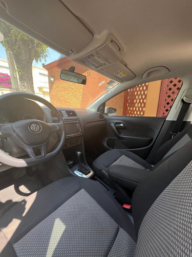 Volkswagen Vento 1.6 Confortline At