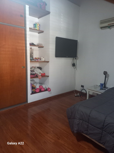 Barrio Naon(mataderos), Casa 4 Amb. 2 Ptas. 220m2. Visitas A Partir 26/05!!