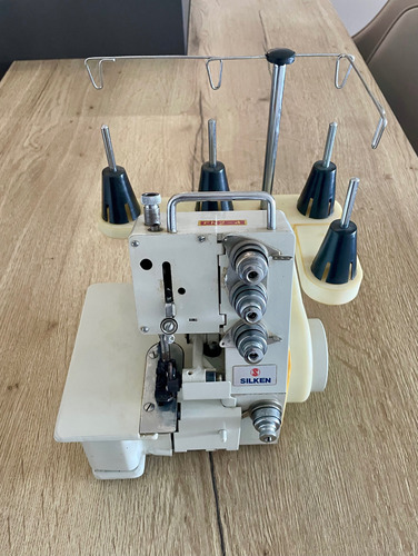 Máquina De Coser Mini Overlock Fn2-4 Silken