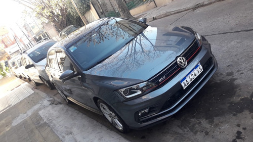 Imagen 1 de 5 de Volkswagen Vento 2.0 Tsi Gli 211cv App Connect + Nav
