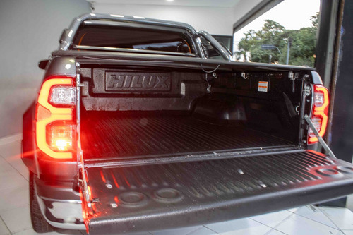 Toyota Hilux 2.8 D-4d Turbo Diesel Cd Srx 4x4 Automático
