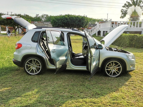 Volkswagen Tiguan 2.0t Aut