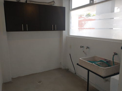 Imagen 8 de 18 de Departamento En Venta P.b Excelente Zona Sur