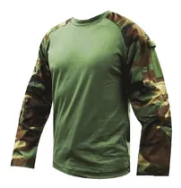 Comprar Remera Táctica Bajo Chaleco Camuflado Woodland - Selva