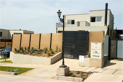 Venta De Casa En B° La Bastilla