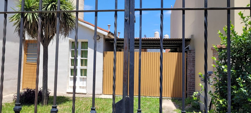 Venta Casa 3 Dorm Robles De Horizonte 1 Escritura