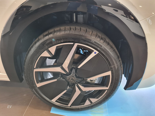 Peugeot 208 1.0T Gt