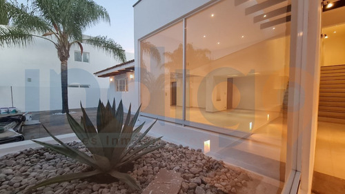 Casa En Venta Cumbres Del Lago Un Solo Piso, Vista Al Parque