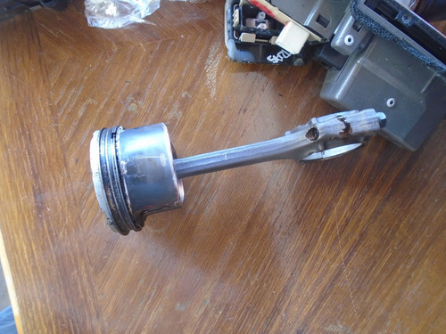 Imagen 3 de 3 de Vendo Piston Y Biela De Fiat Siena Año 2007