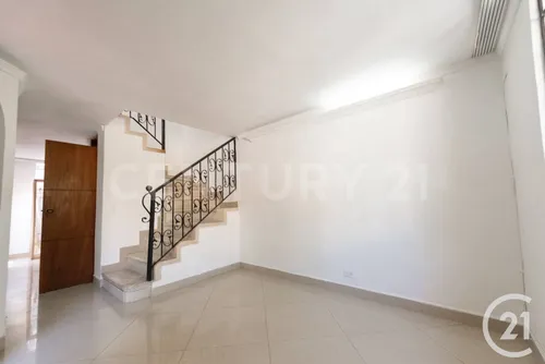 Se Renta Casa En Unidad Cerrada En Envigado A 3 Cuadras De C.c Mayorca